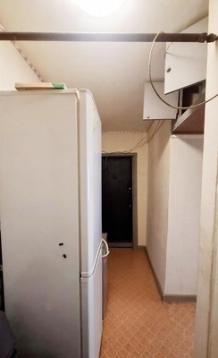 Продам комнату в 2-комн. квартире, Днепропетровская ул, 27к1, Москва г