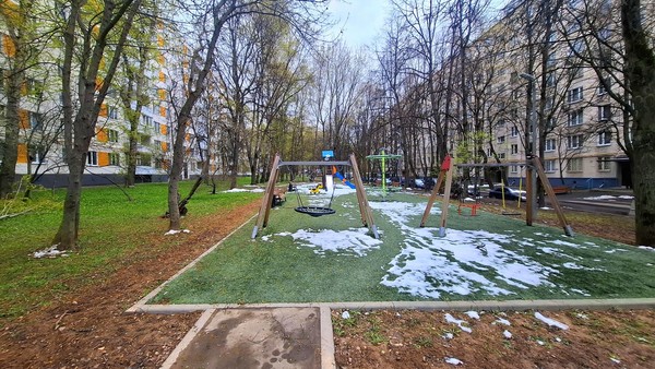 Продам комнату в 2-комн. квартире, Днепропетровская ул, 27к1, Москва г