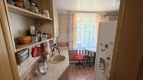 Продам дом, 2 мкр, Кропоткин г, 0 км от города