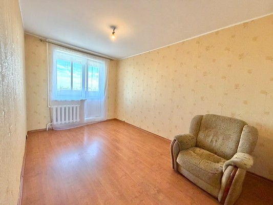 Продам трехкомнатную (3-комн.) квартиру, Высокая ул, 1, Ерино п