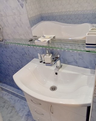 Продам двухкомнатную (2-комн.) квартиру, Братский пер, 56к1, Ростов-на-Дону г