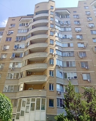 Продам двухкомнатную (2-комн.) квартиру, Братский пер, 56к1, Ростов-на-Дону г