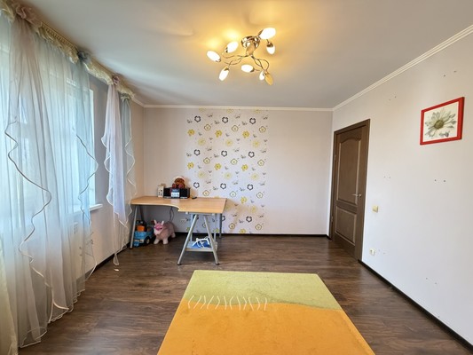 Продам трехкомнатную (3-комн.) квартиру, Широкая ул, 2, Казань г