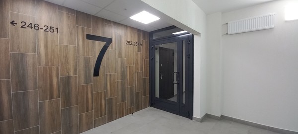Продам однокомнатную (1-комн.) квартиру, Тюльпанов (Янила Кантри мкр) ул, 2, Янино-1 гп