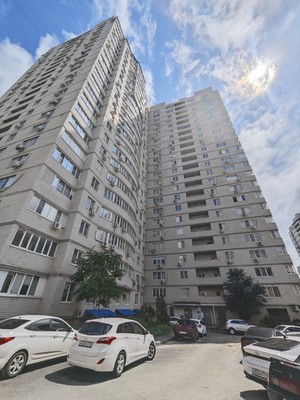 Продам двухкомнатную (2-комн.) квартиру, Извилистая ул, 13/1, Ростов-на-Дону г