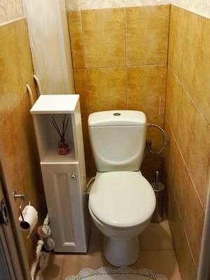Продам трехкомнатную (3-комн.) квартиру, Марка Донского ул, 20, Симферополь г