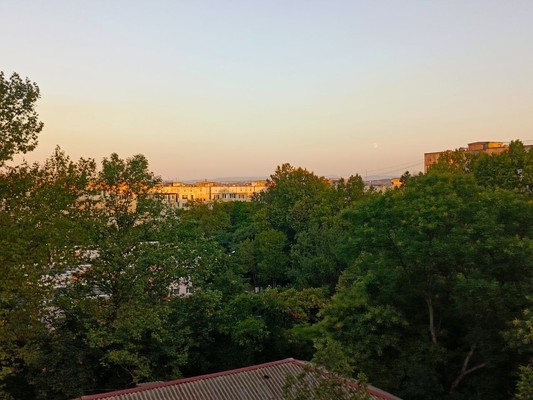 Продам трехкомнатную (3-комн.) квартиру, Марка Донского ул, 20, Симферополь г