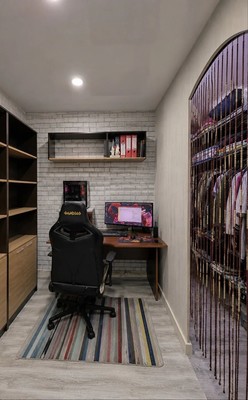 Продам трехкомнатную (3-комн.) квартиру, Калинина ул, 135, Ишим г