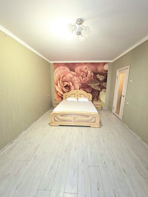 Продам двухкомнатную (2-комн.) квартиру, Северный (Купелинка мкр) кв-л, 5, Сапроново д