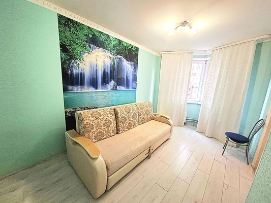 Продам двухкомнатную (2-комн.) квартиру, Северный (Купелинка мкр) кв-л, 5, Сапроново д