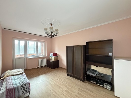 Продам двухкомнатную (2-комн.) квартиру, Байсултанова ул, 3, Нальчик г