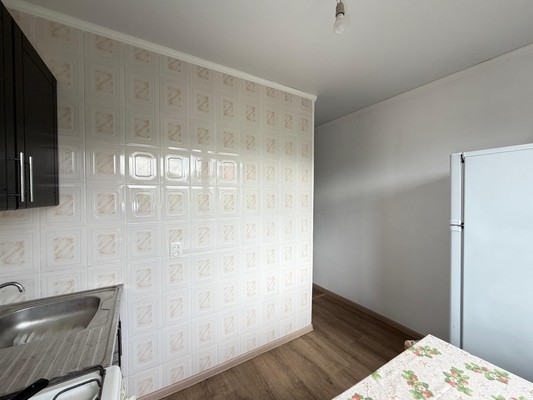 Продам двухкомнатную (2-комн.) квартиру, Байсултанова ул, 3, Нальчик г