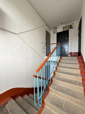 Продам двухкомнатную (2-комн.) квартиру, Байсултанова ул, 3, Нальчик г