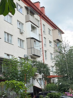 Продам двухкомнатную (2-комн.) квартиру, Байсултанова ул, 3, Нальчик г