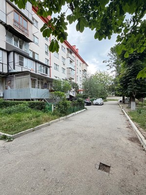 Продам двухкомнатную (2-комн.) квартиру, Байсултанова ул, 3, Нальчик г