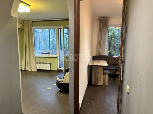 Продам однокомнатную (1-комн.) квартиру, Запорожская ул, 35, Северская ст-ца