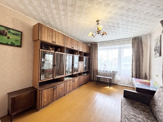 Продам двухкомнатную (2-комн.) квартиру, Московский пр-кт, 10к2, Брянск г