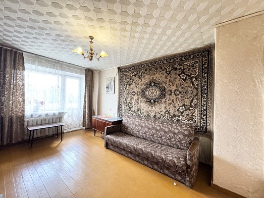 Продам двухкомнатную (2-комн.) квартиру, Московский пр-кт, 10к2, Брянск г