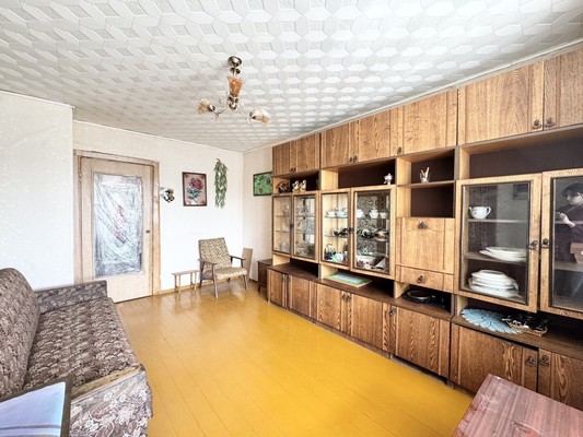 Продам двухкомнатную (2-комн.) квартиру, Московский пр-кт, 10к2, Брянск г