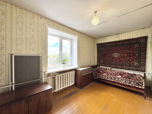 Продам двухкомнатную (2-комн.) квартиру, Московский пр-кт, 10к2, Брянск г