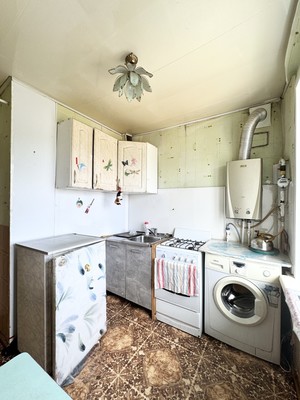 Продам двухкомнатную (2-комн.) квартиру, Московский пр-кт, 10к2, Брянск г