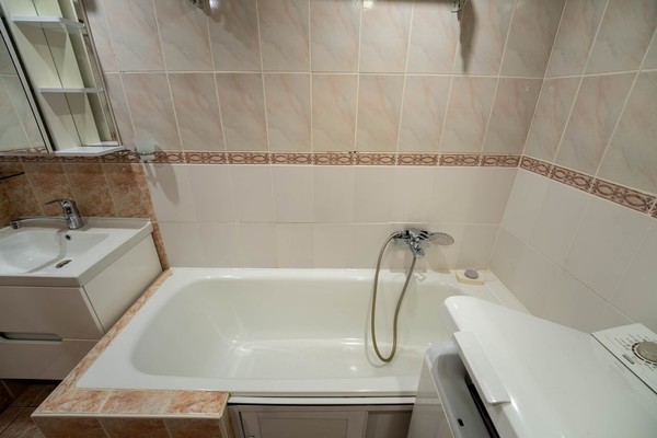 Продам трехкомнатную (3-комн.) квартиру, Пушкина ул, 45, Рязань г