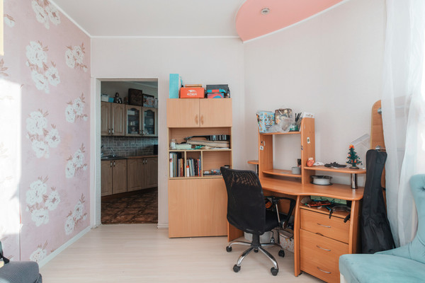 Продам трехкомнатную (3-комн.) квартиру, Объездная ул, 10, Ханты-Мансийск г