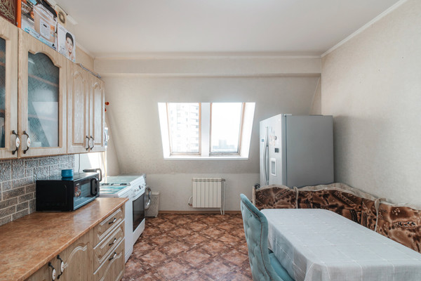 Продам трехкомнатную (3-комн.) квартиру, Объездная ул, 10, Ханты-Мансийск г