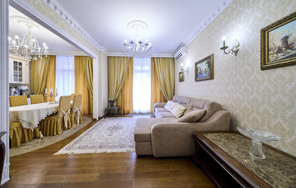 Продам трехкомнатную (3-комн.) квартиру, Пионерская ул, 16, Санкт-Петербург г