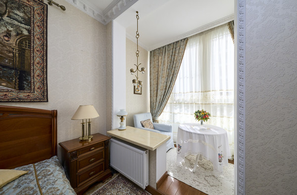Продам трехкомнатную (3-комн.) квартиру, Пионерская ул, 16, Санкт-Петербург г