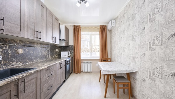 Продам трехкомнатную (3-комн.) квартиру, Рашпилевская ул, 32, Краснодар г