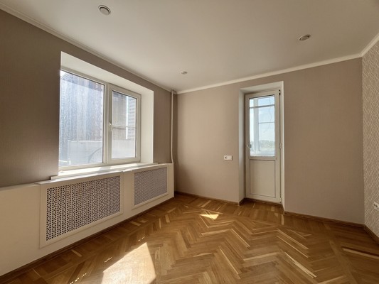 Продам трехкомнатную (3-комн.) квартиру, им. Пушкина ул, 5, Краснодар г