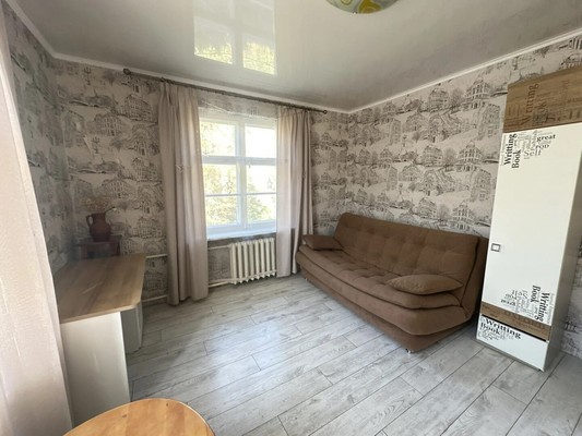 Продам трехкомнатную (3-комн.) квартиру, Октябрьская пл, 1, Таганрог г