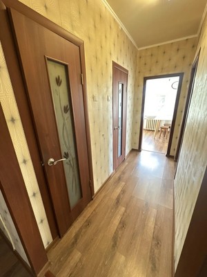 Продам трехкомнатную (3-комн.) квартиру, Октябрьская пл, 1, Таганрог г