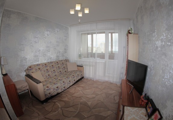 Продам двухкомнатную (2-комн.) квартиру, Гашкова ул, 35, Пермь г