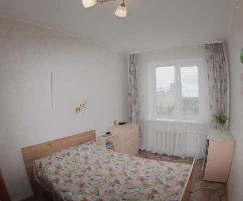Продам двухкомнатную (2-комн.) квартиру, Гашкова ул, 35, Пермь г