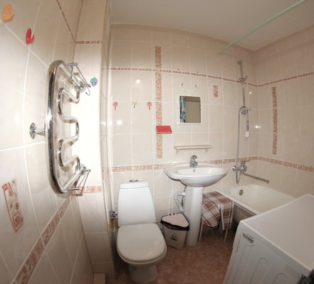 Продам двухкомнатную (2-комн.) квартиру, Гашкова ул, 35, Пермь г