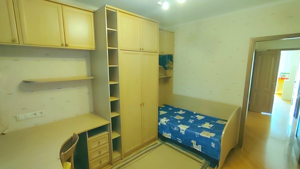 Продам многокомнатную квартиру, Зорге ул, 25/4, Ростов-на-Дону г