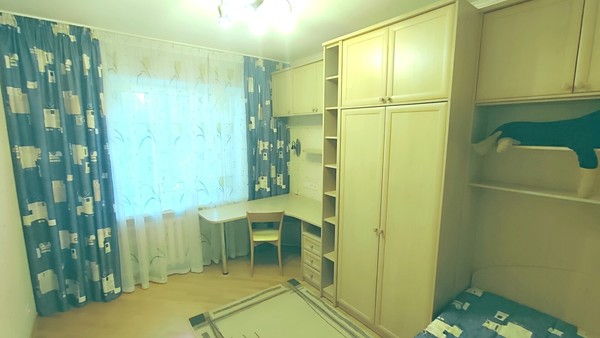 Продам многокомнатную квартиру, Зорге ул, 25/4, Ростов-на-Дону г