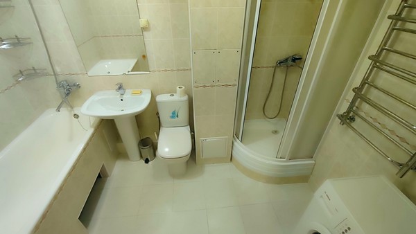 Продам многокомнатную квартиру, Зорге ул, 25/4, Ростов-на-Дону г