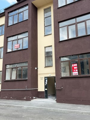 Продам трехкомнатную (3-комн.) квартиру, им. Сижажева М.В. ул, 23, Чегем г