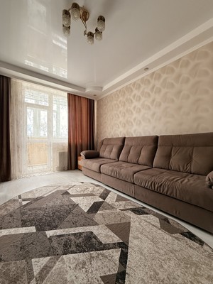Продам двухкомнатную (2-комн.) квартиру, Батурина ул, 197, Симферополь г