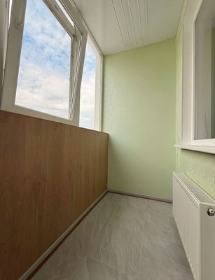 Продам двухкомнатную (2-комн.) квартиру, Батурина ул, 197, Симферополь г
