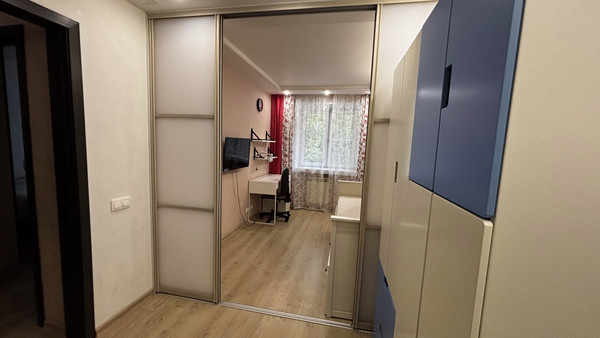 Продам трехкомнатную (3-комн.) квартиру, Андропова ул, 41/8, Ступино г