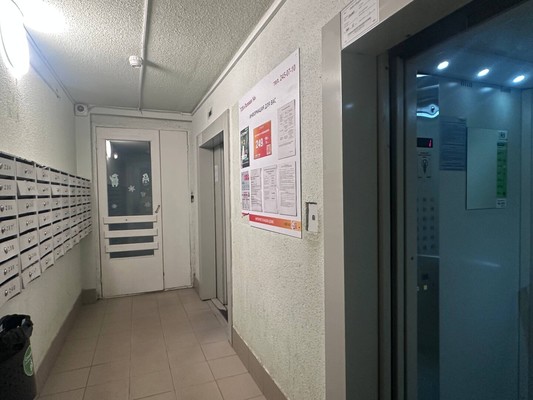 Продам однокомнатную (1-комн.) квартиру, Полевая ул, 14, Бугры п
