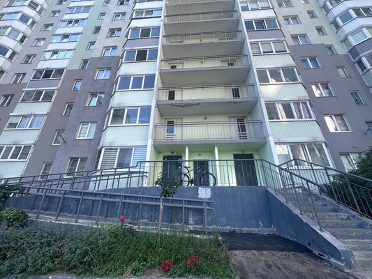 Продам однокомнатную (1-комн.) квартиру, Полевая ул, 14, Бугры п