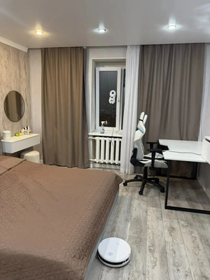 Продам двухкомнатную (2-комн.) квартиру, Октябрьская ул, 110кб, Тихорецк г