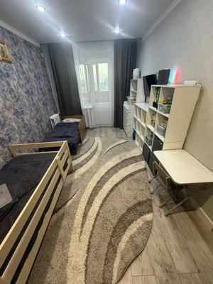 Продам двухкомнатную (2-комн.) квартиру, Октябрьская ул, 110кб, Тихорецк г