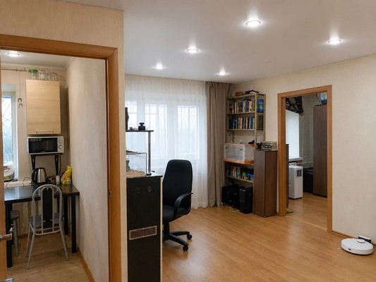 Продам двухкомнатную (2-комн.) квартиру, Декабристов ул, 114, Казань г