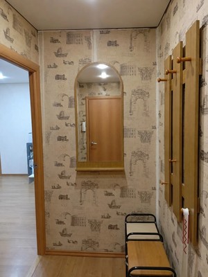 Продам двухкомнатную (2-комн.) квартиру, Декабристов ул, 114, Казань г